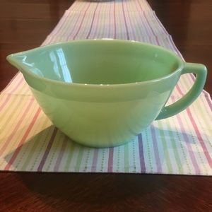 Authentic Vintage Fire King Green Glass Jadeite Batter Mixing Bowl Handle Spout